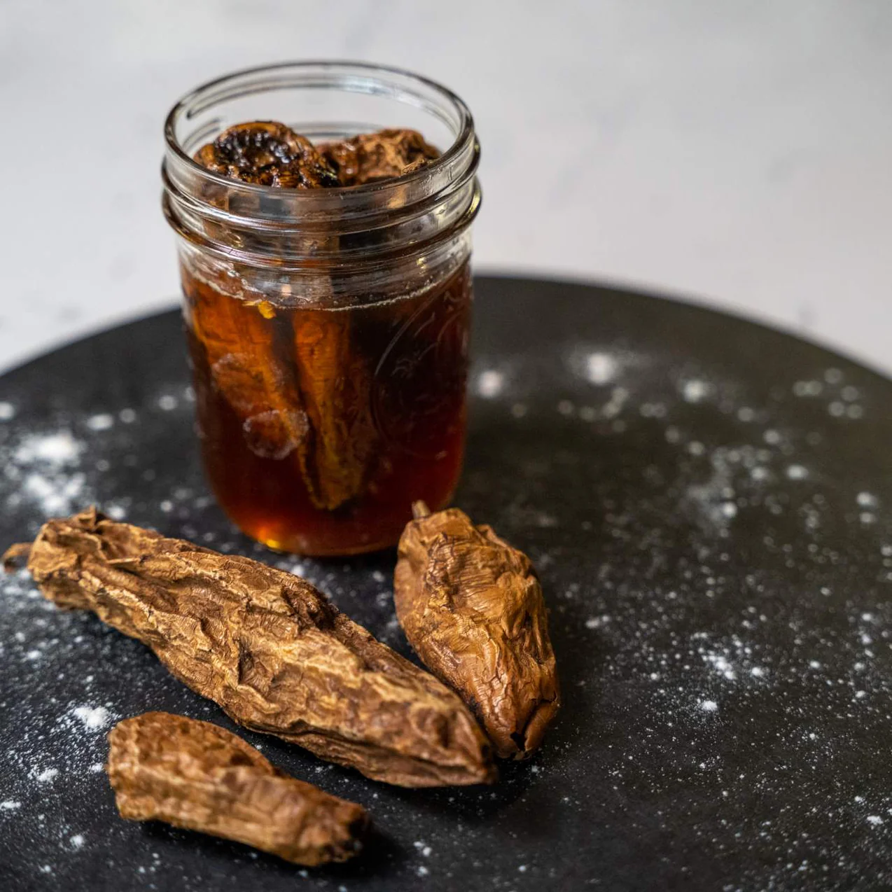 9 Hubs Date Tamarind Chutney 280gm Glass